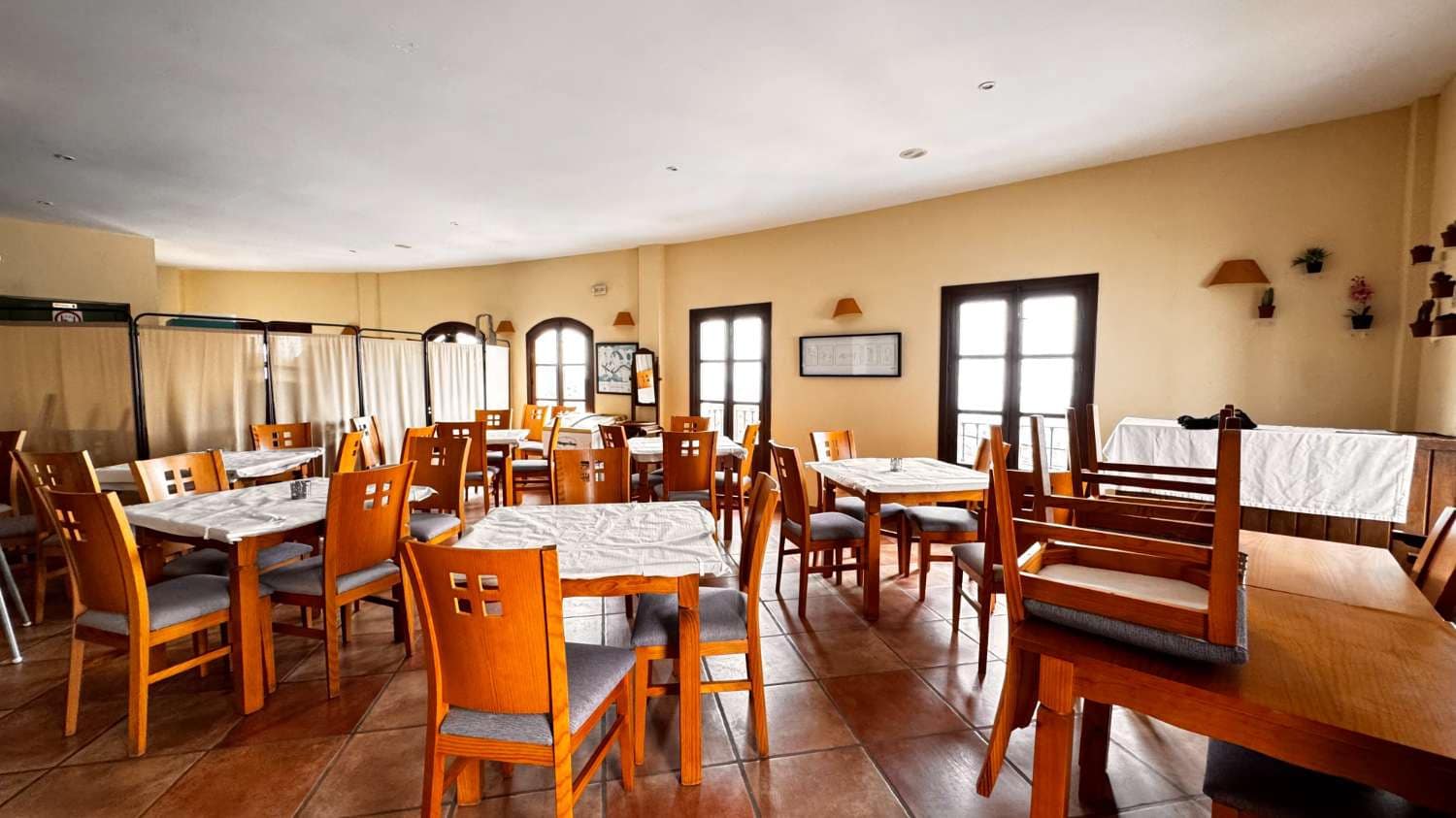 Restaurant/Bar til salgs i Frigiliana - € 800 000 (Ref: 9374993)