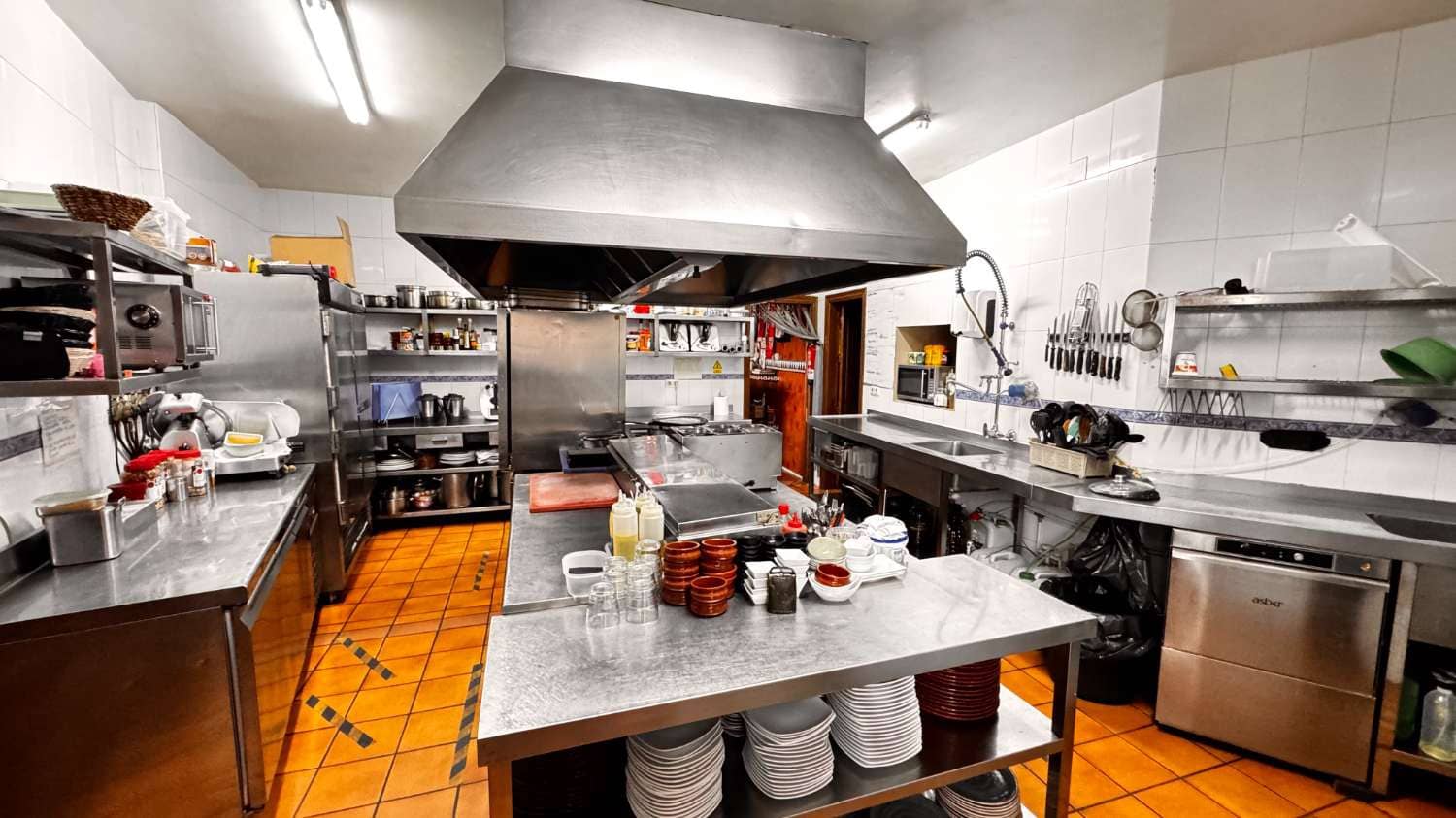 Restaurant/Bar til salgs i Frigiliana - € 800 000 (Ref: 9374993)