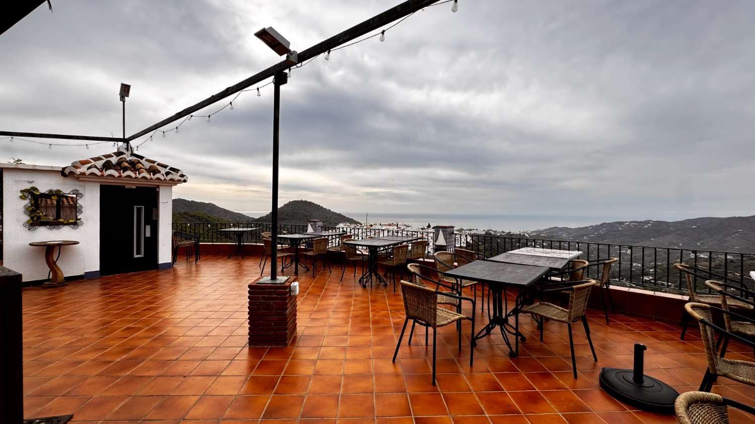 Restaurant/Bar til salgs i Frigiliana - € 800 000 (Ref: 9374993)