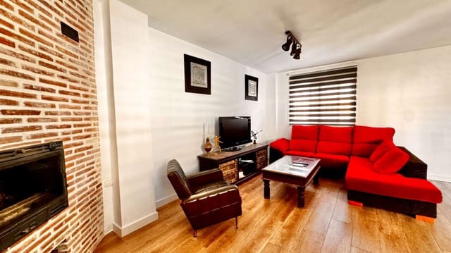 3 makuuhuone Huvila vuokrattavana paikassa Urbanización Santa Rosa, Torrox mukana uima-altaan 
autotalli - 1 500 € (Ref: 9374994)