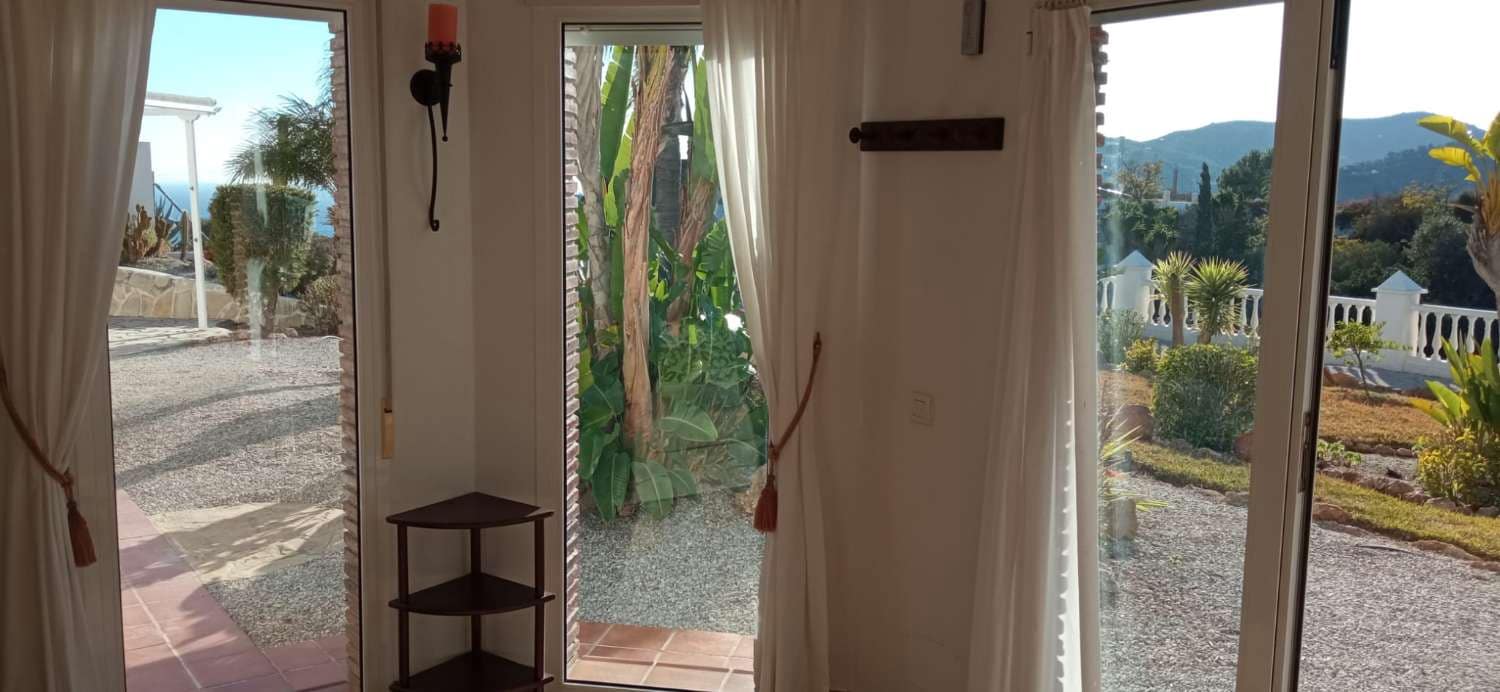 2 soveværelse Lejlighed til leje i Frigiliana med swimmingpool garage - € 1.000 (Ref: 9400445)