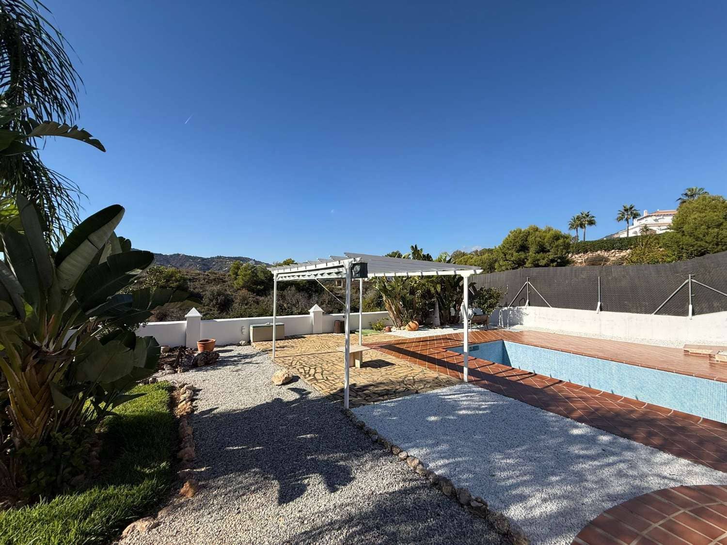 2 soveværelse Lejlighed til leje i Frigiliana med swimmingpool garage - € 1.000 (Ref: 9400445)