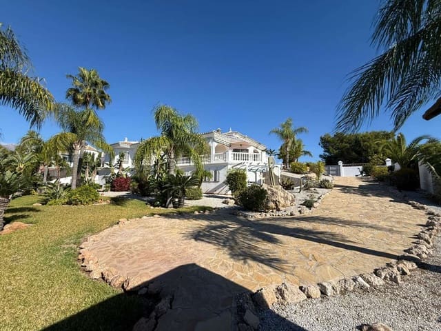 2 bedroom Apartment for rent in Frigiliana with pool garage - € 1,000 (Ref: 9400445)