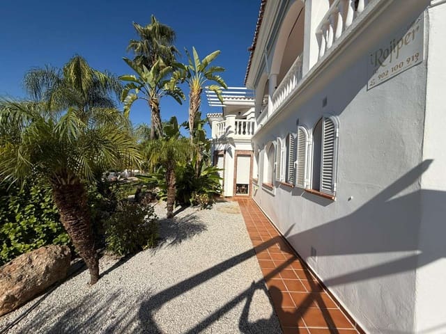 2 bedroom Apartment for rent in Frigiliana with pool garage - € 1,000 (Ref: 9400445)