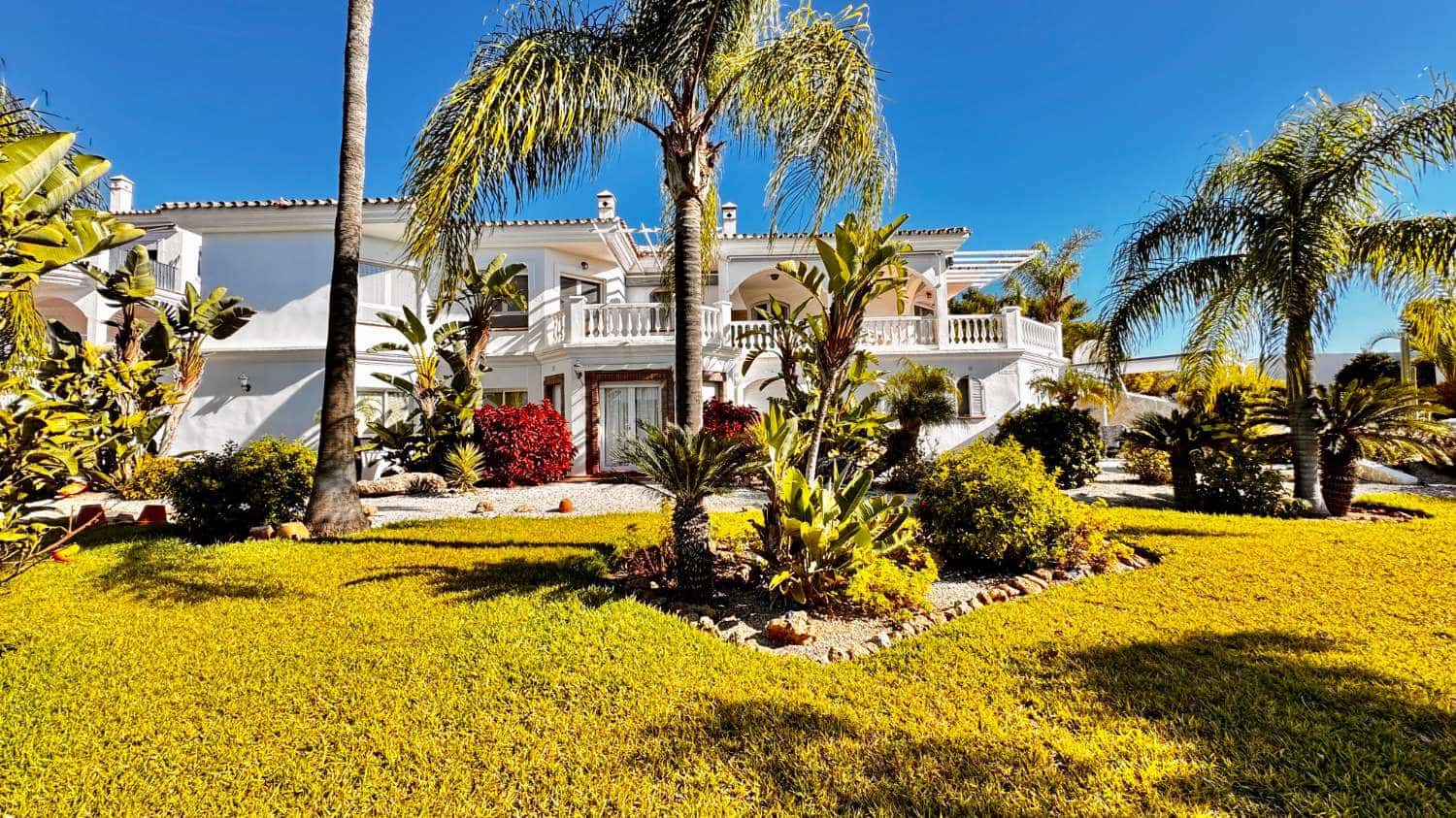 2 soveværelse Lejlighed til leje i Frigiliana med swimmingpool garage - € 1.000 (Ref: 9400445)