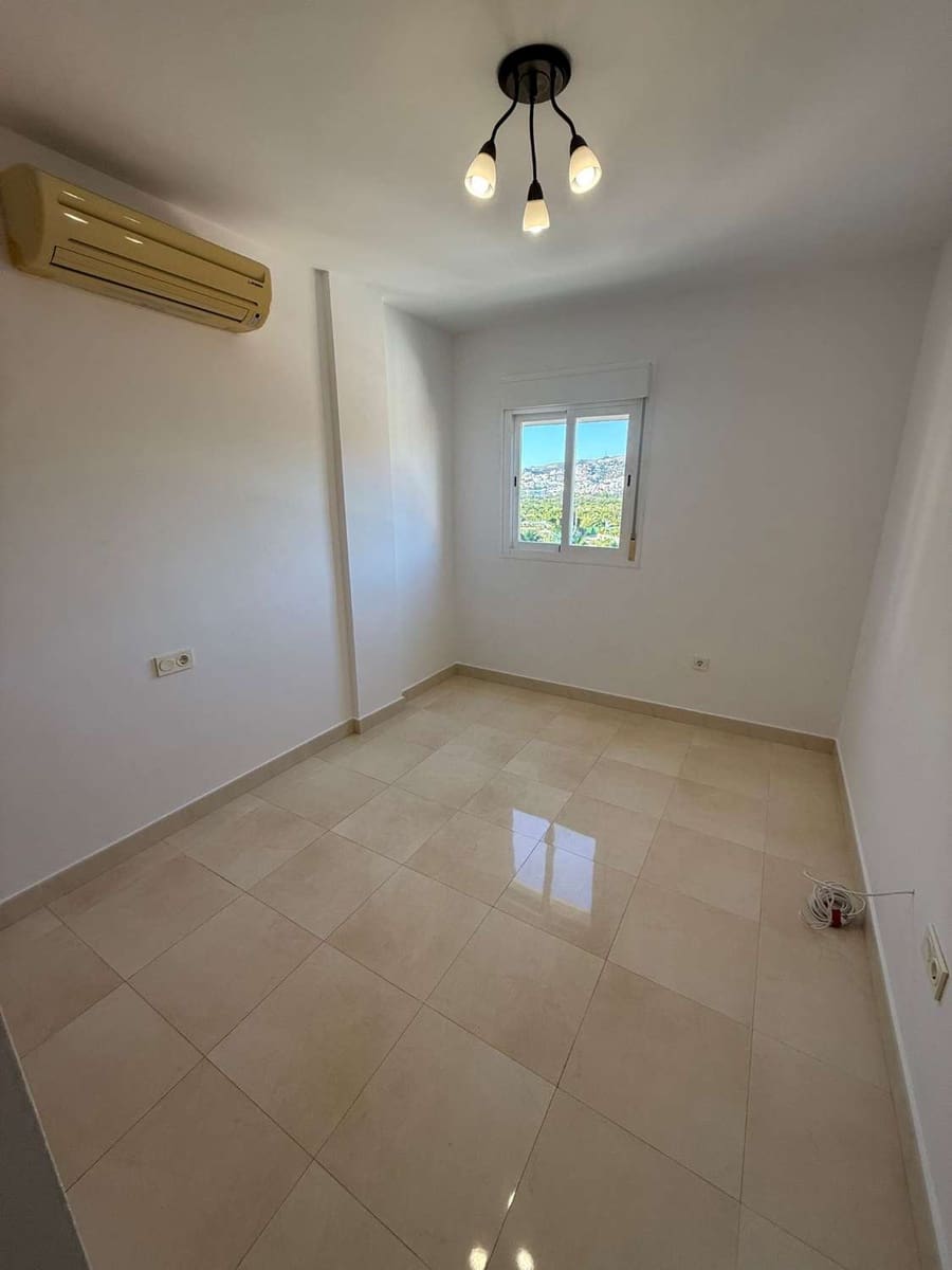 3 slaapkamer Flat te koop in Nerja met garage - € 489.000 (Ref: 9406277)