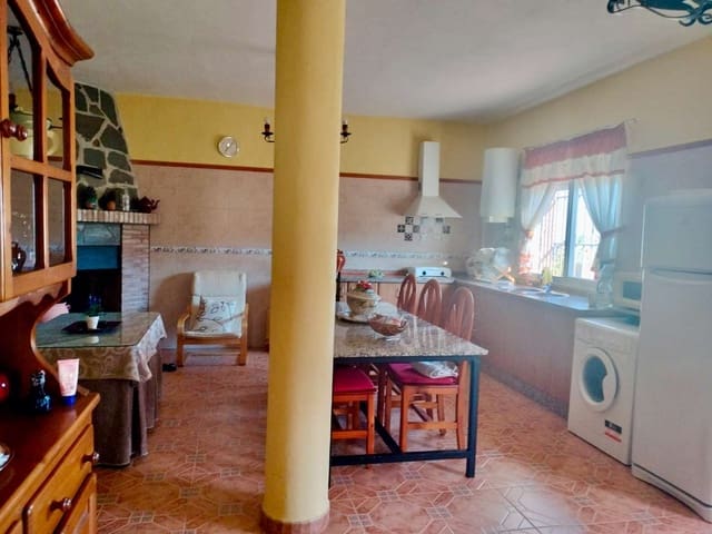 2 soveværelse Byhus til salg i Otívar - € 214.000 (Ref: 9413707)