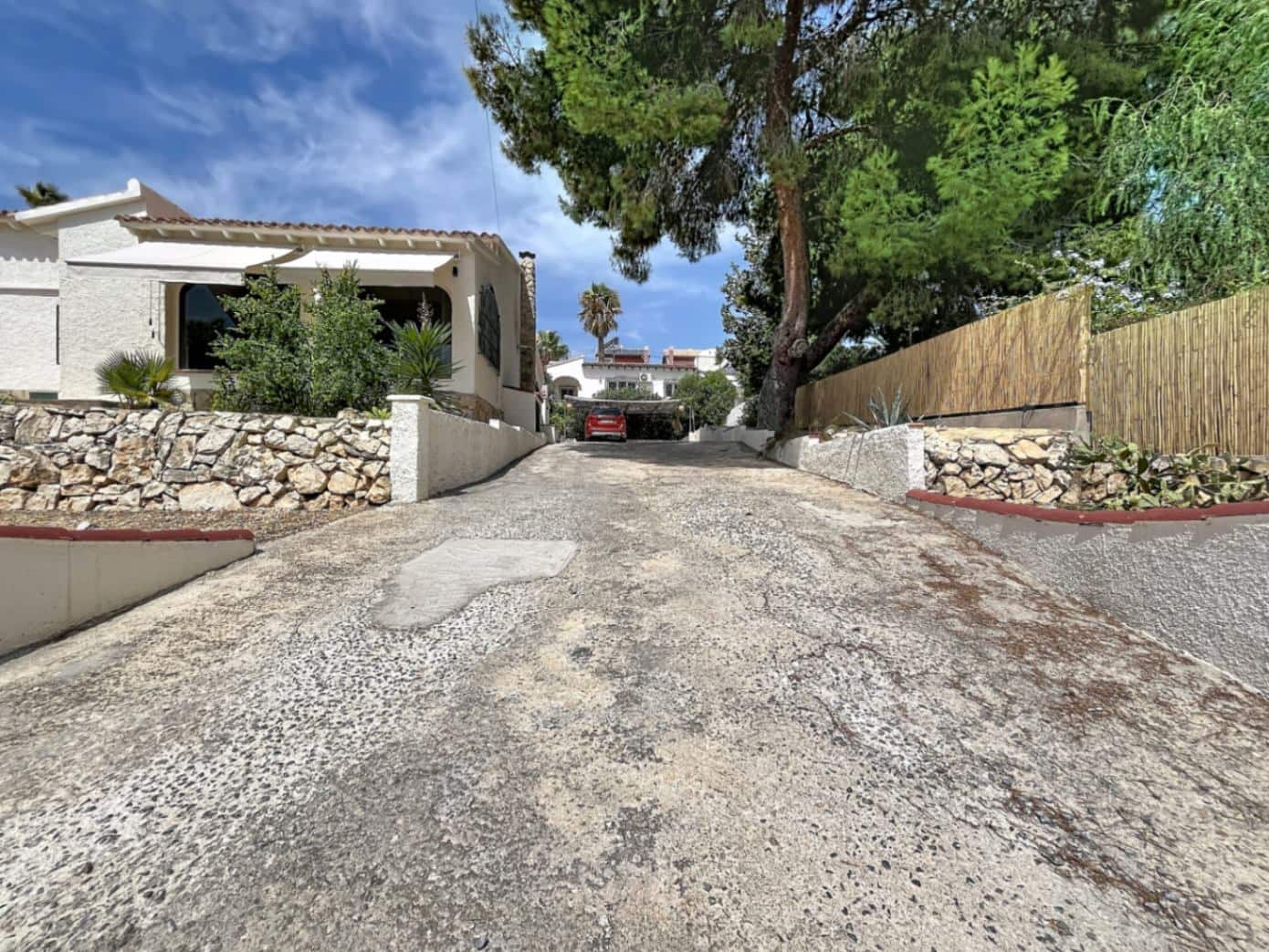 3 soveværelse Villa til salg i La Nucia med swimmingpool garage - € 575.000 (Ref: 10021459)