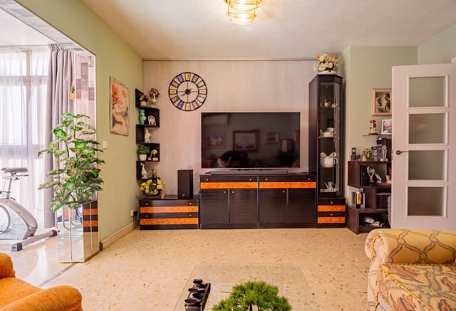 3 makuuhuone Huoneisto myytävänä paikassa Rincón de Loix, Benidorm mukana uima-altaan 
autotalli - 320 000 € (Ref: 10034283)