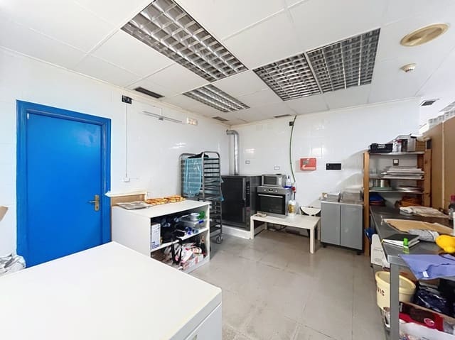 Commercieel te koop in Altea met garage - € 275.000 (Ref: 10034284)