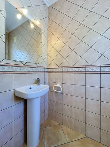 Chalet de 4 habitaciones en Albir, Alfaz del Pi / L'Alfàs del Pi en venta con piscina garaje - 650.000 € (Ref: 10034285)