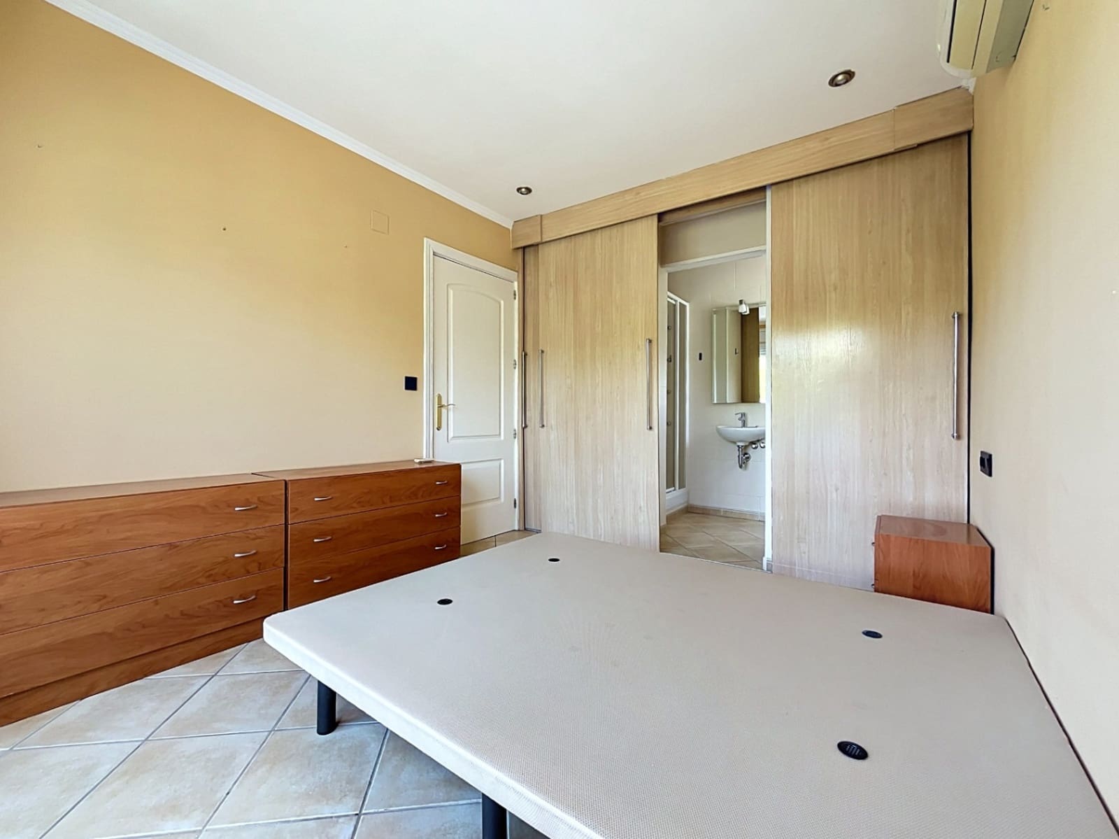Chalet de 4 habitaciones en Albir en venta con piscina garaje - 650.000 € (Ref: 10034285)