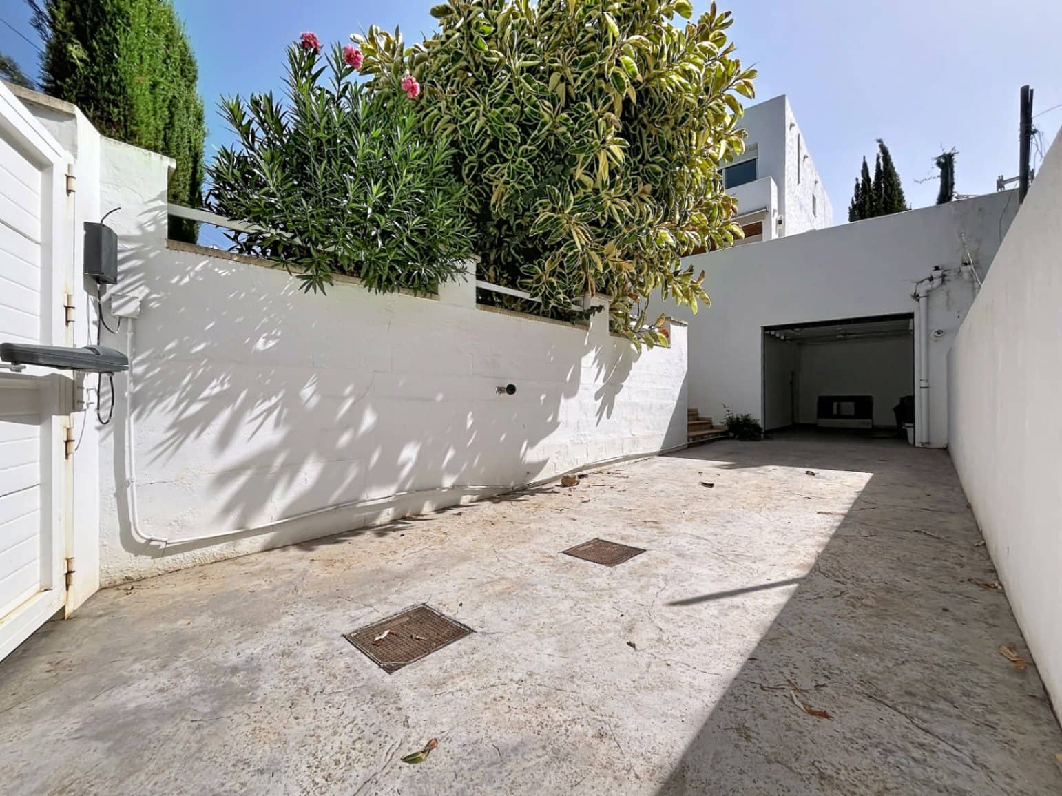 Chalet de 4 habitaciones en Albir en venta con piscina garaje - 650.000 € (Ref: 10034285)