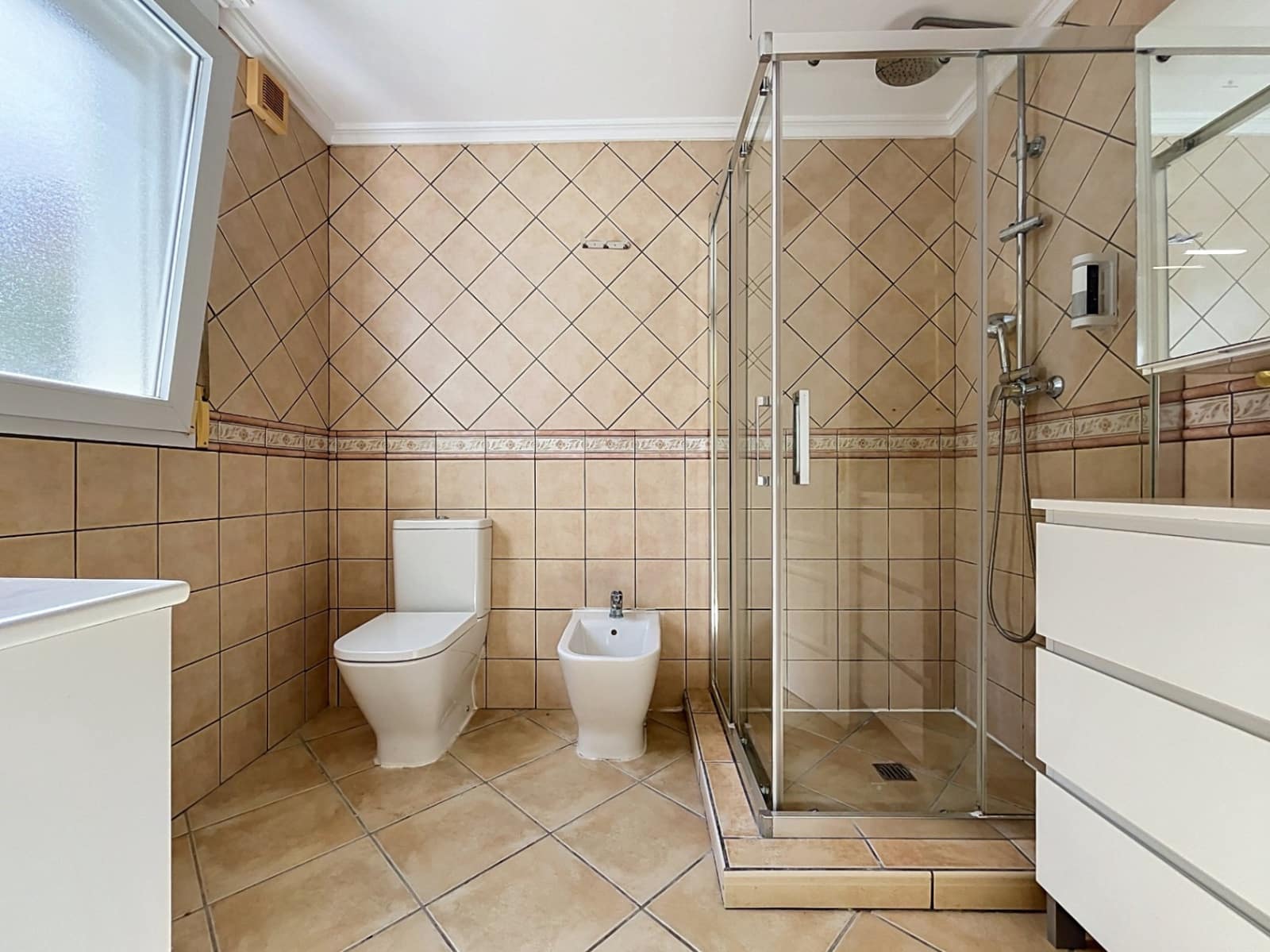 Chalet de 4 habitaciones en Albir en venta con piscina garaje - 650.000 € (Ref: 10034285)
