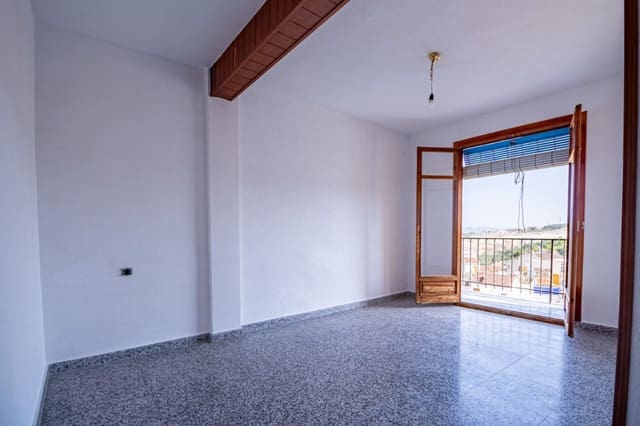 4 bedroom Apartment for sale in La Nucia Pueblo  , La Nucia - € 245,000 (Ref: 10034605)