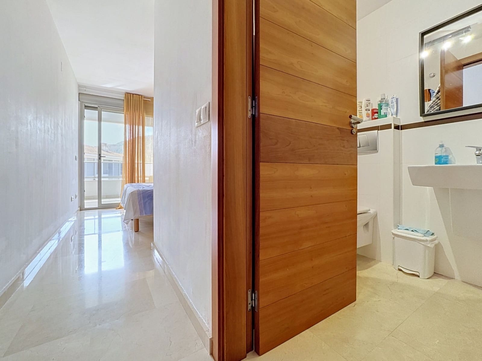 2 Zimmer Apartment zu verkaufen in Albir mit Pool Garage - 385.000 € (Ref: 10034606)