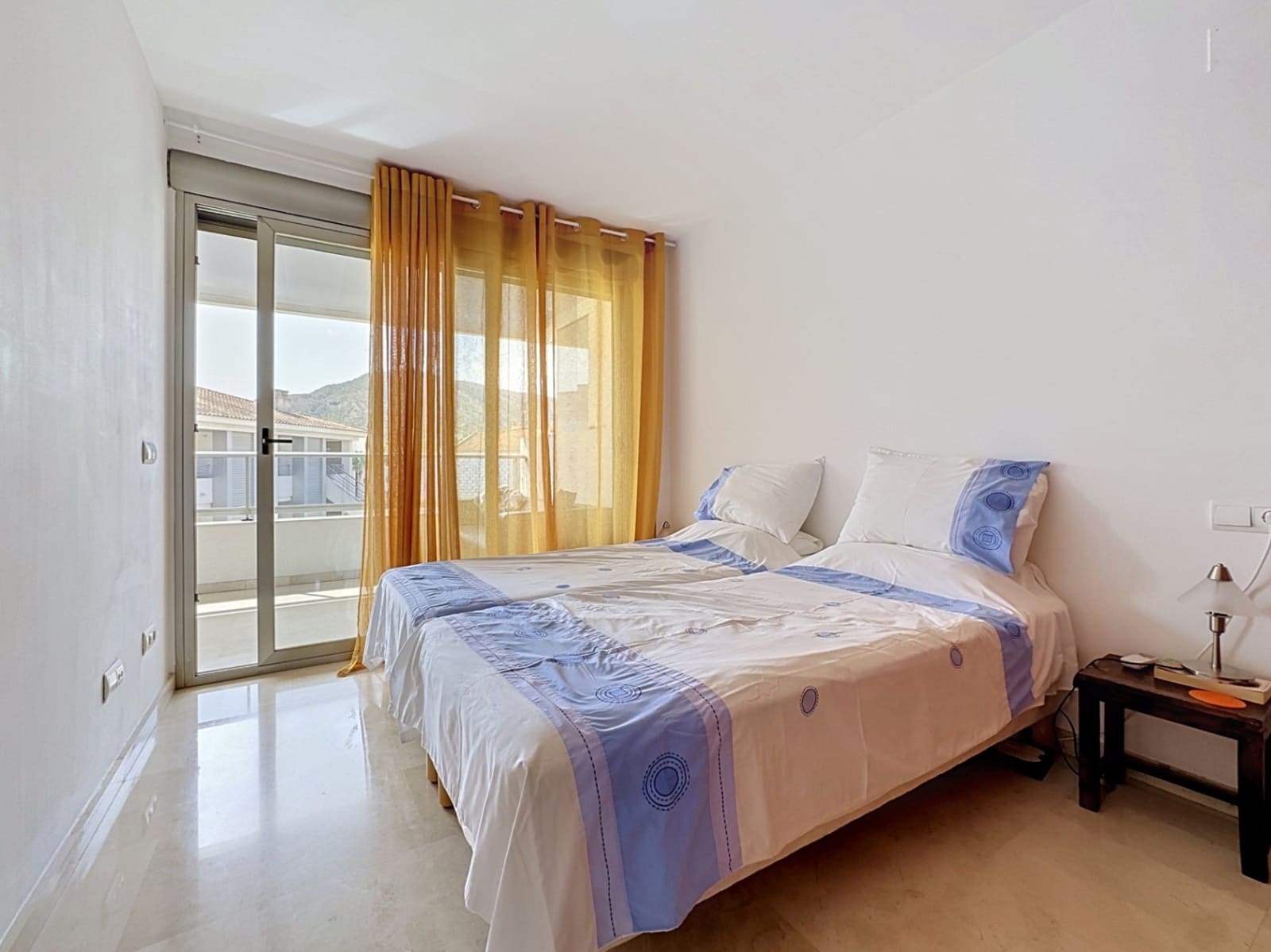 2 Zimmer Apartment zu verkaufen in Albir mit Pool Garage - 385.000 € (Ref: 10034606)