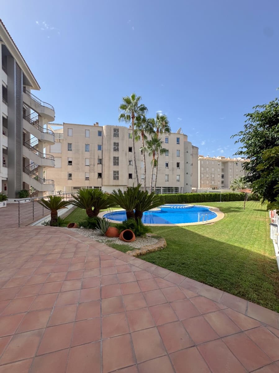 2 Zimmer Apartment zu verkaufen in Albir mit Pool Garage - 385.000 € (Ref: 10034606)