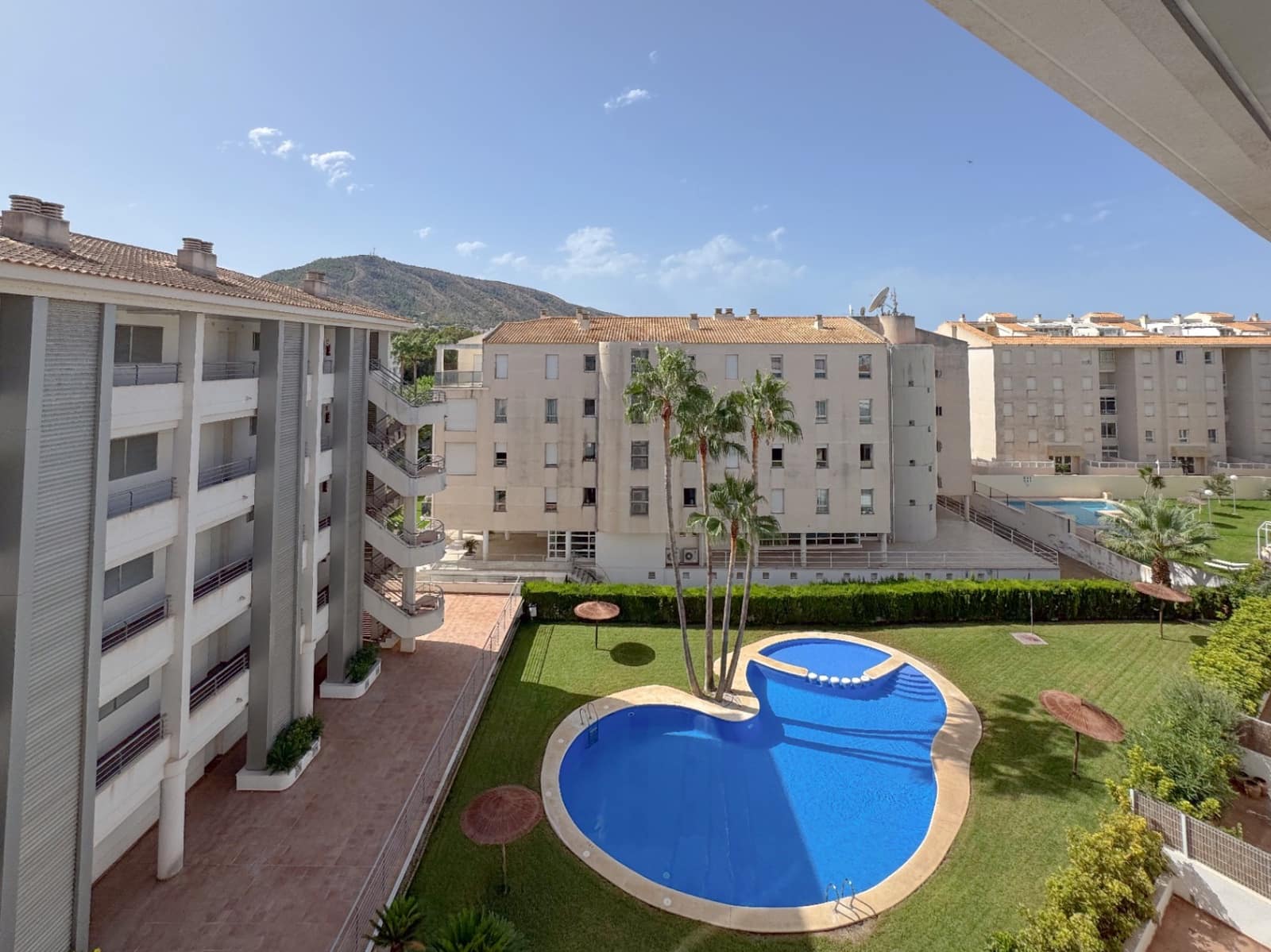 2 Zimmer Apartment zu verkaufen in Albir mit Pool Garage - 385.000 € (Ref: 10034606)