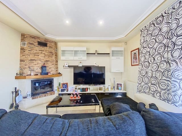 3 sovrum Semi-fristående Villa till salu i La Nucia Pueblo  , La Nucia med pool garage - 310 000 € (Ref: 10039002)
