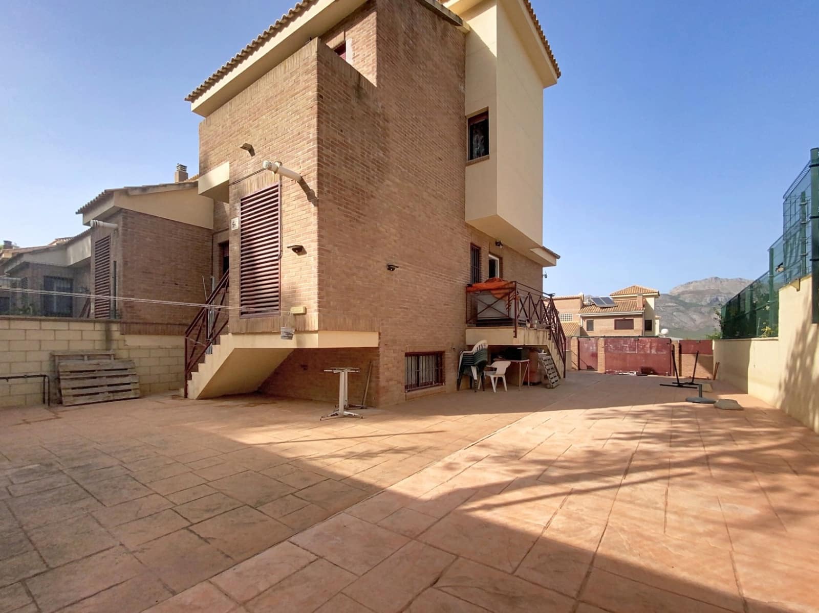 3 camera da letto Villetta Bifamiliare in vendita in La Nucia con piscina garage - 310.000 € (Rif: 10039002)