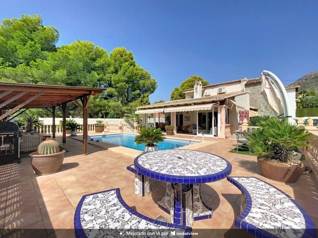 3 soverom Villa til salgs i Altea la Vella, Altea med svømmebasseng garasje - € 690 000 (Ref: 10039003)