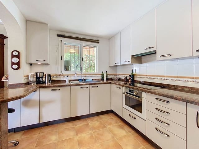 3 soverom Villa til salgs i Altea la Vella, Altea med svømmebasseng garasje - € 690 000 (Ref: 10039003)