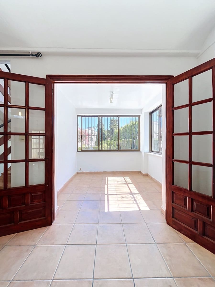 2 bedroom Bungalow for sale in Albir with pool garage - € 370,000 (Ref: 10039229)