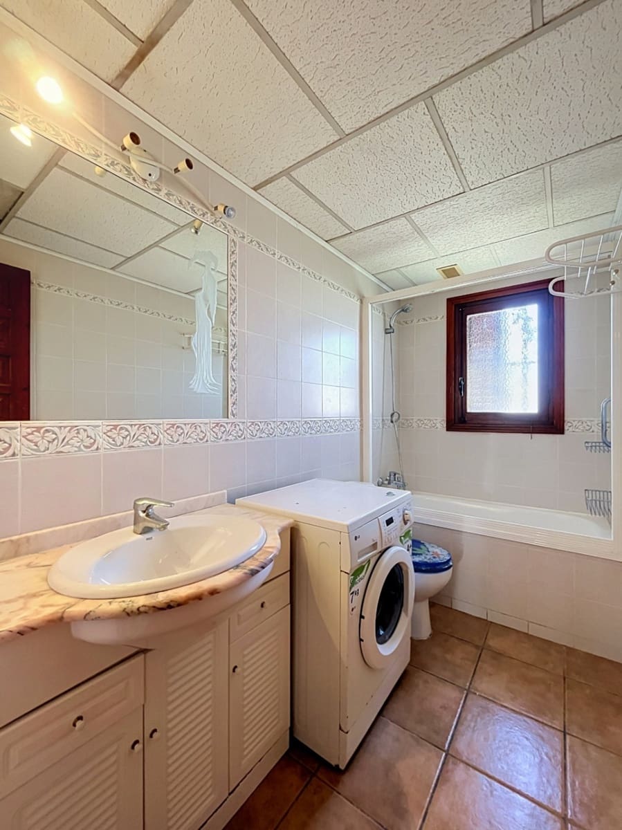 2 bedroom Bungalow for sale in Albir with pool garage - € 370,000 (Ref: 10039229)
