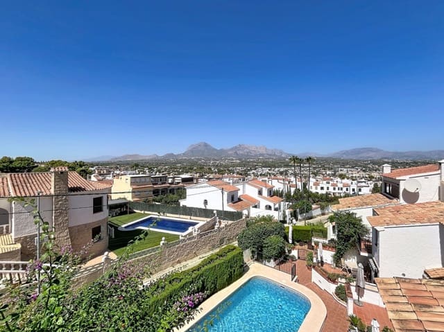 2 bedroom Bungalow for sale in Albir, Alfaz del Pi / L'Alfàs del Pi with pool garage - € 370,000 (Ref: 10039229)