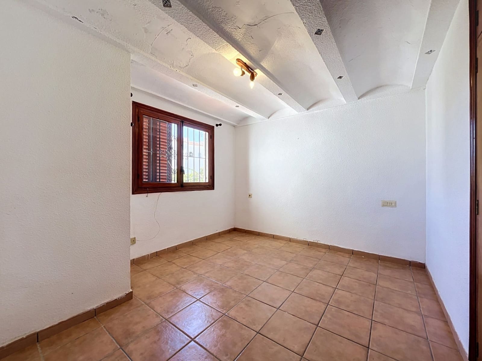 2 bedroom Bungalow for sale in Albir with pool garage - € 370,000 (Ref: 10039229)