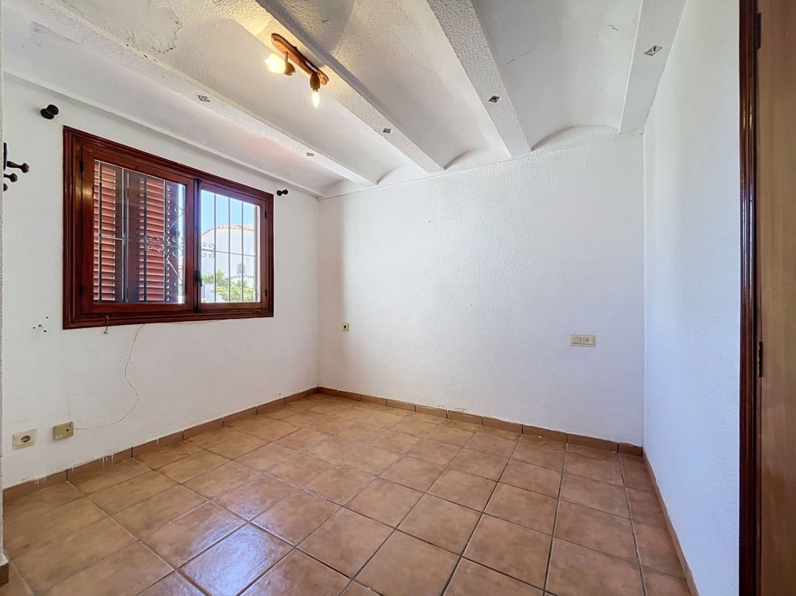 2 bedroom Bungalow for sale in Albir with pool garage - € 370,000 (Ref: 10039229)