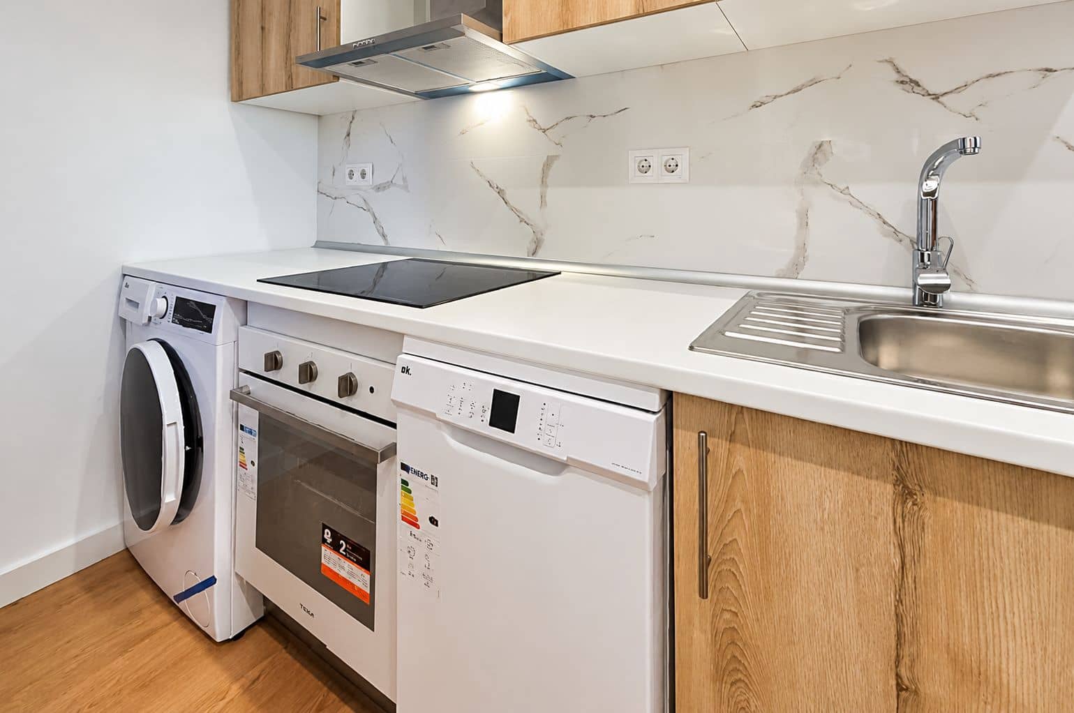 1 slaapkamer Appartement te huur in Albir met zwembad garage - € 1.250 (Ref: 10078924)
