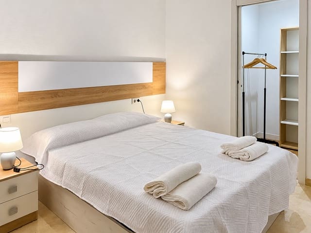 1 slaapkamer Appartement te huur in Albir, Alfaz del Pi / L'Alfàs del Pi met zwembad garage - € 1.250 (Ref: 10078924)