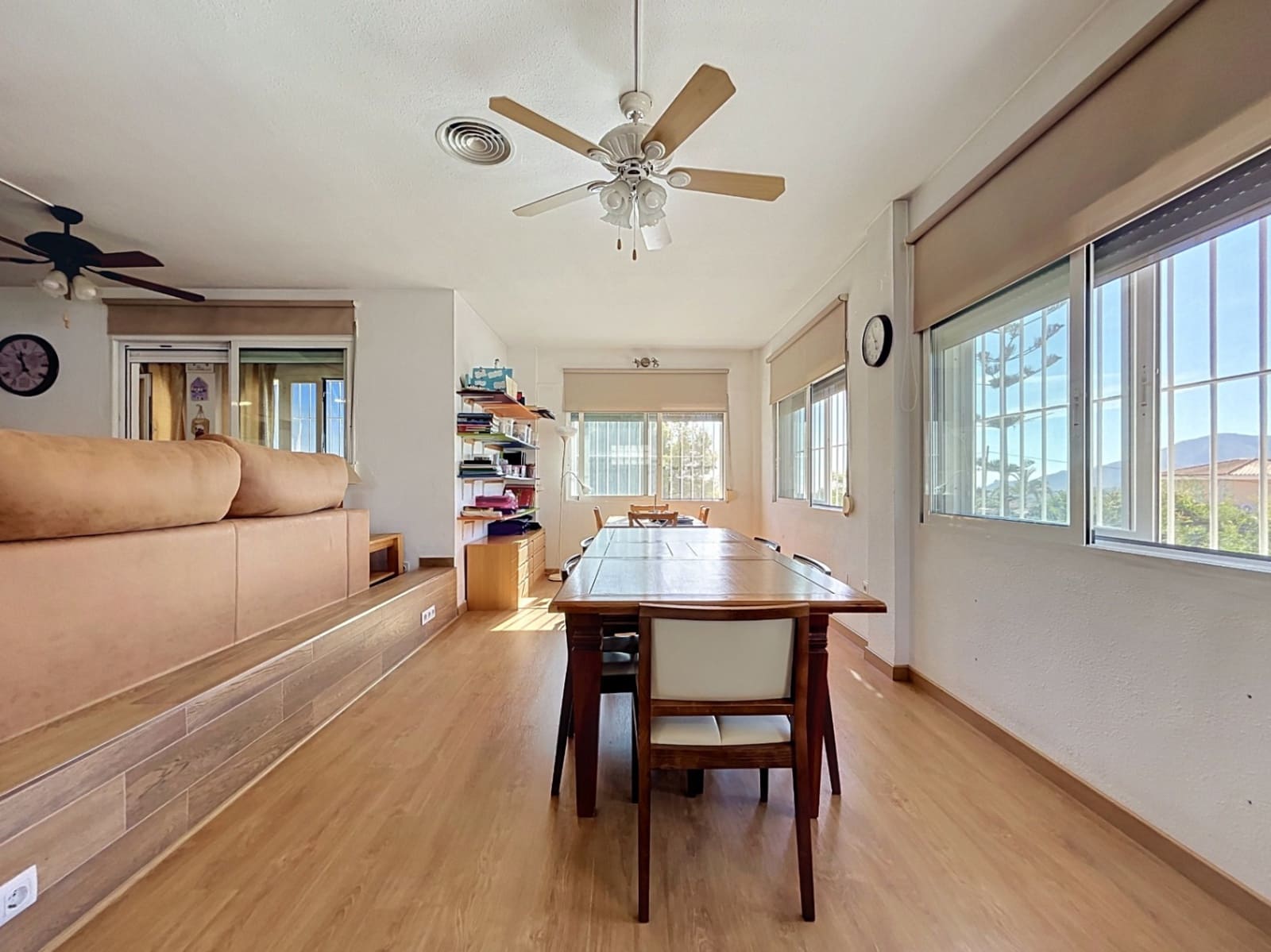 5 slaapkamer Villa te koop in La Nucia met zwembad garage - € 1.950.000 (Ref: 10081759)