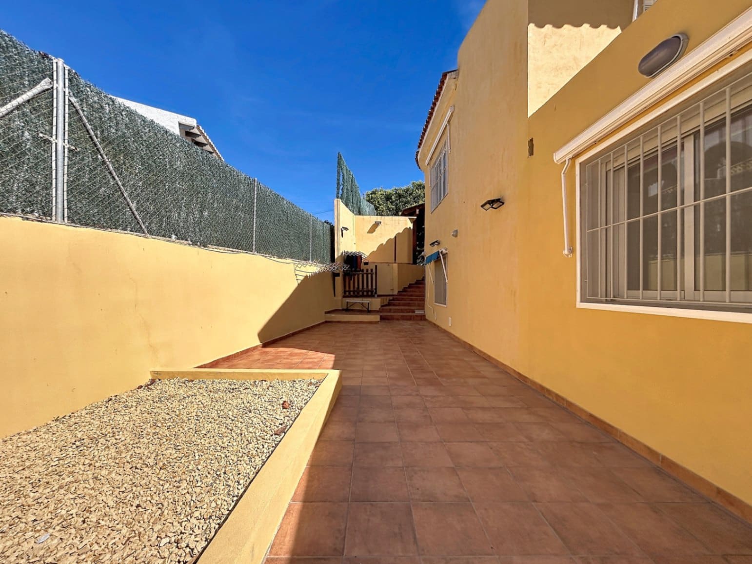 5 slaapkamer Villa te koop in La Nucia met zwembad garage - € 1.950.000 (Ref: 10081759)