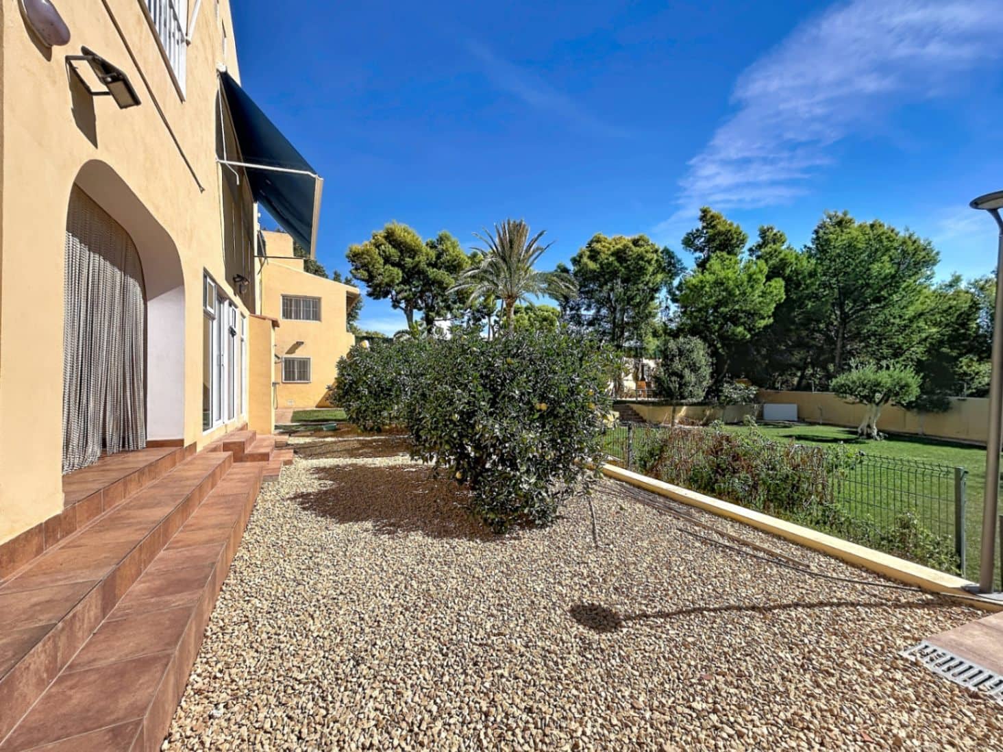 5 slaapkamer Villa te koop in La Nucia met zwembad garage - € 1.950.000 (Ref: 10081759)