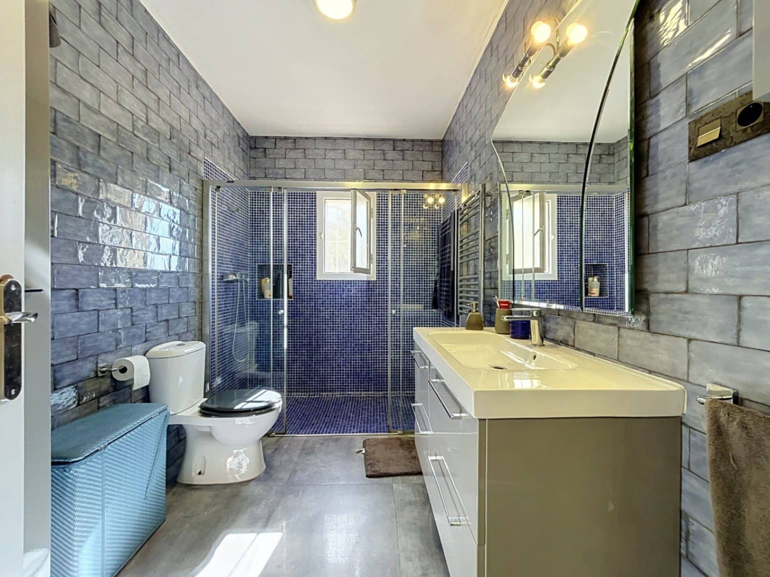 5 slaapkamer Villa te koop in La Nucia met zwembad garage - € 1.950.000 (Ref: 10081759)