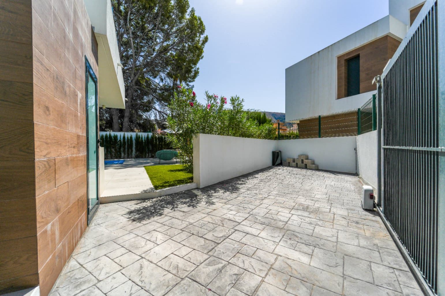 4 slaapkamer Villa te koop in Albir met zwembad garage - € 1.195.000 (Ref: 10093675)