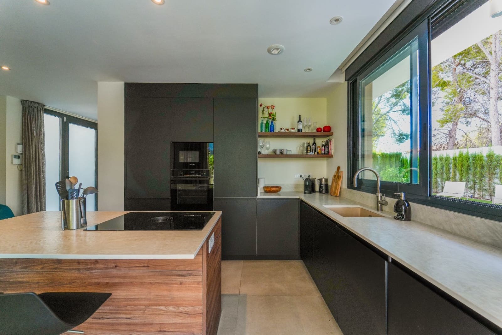 4 slaapkamer Villa te koop in Albir met zwembad garage - € 1.195.000 (Ref: 10093675)