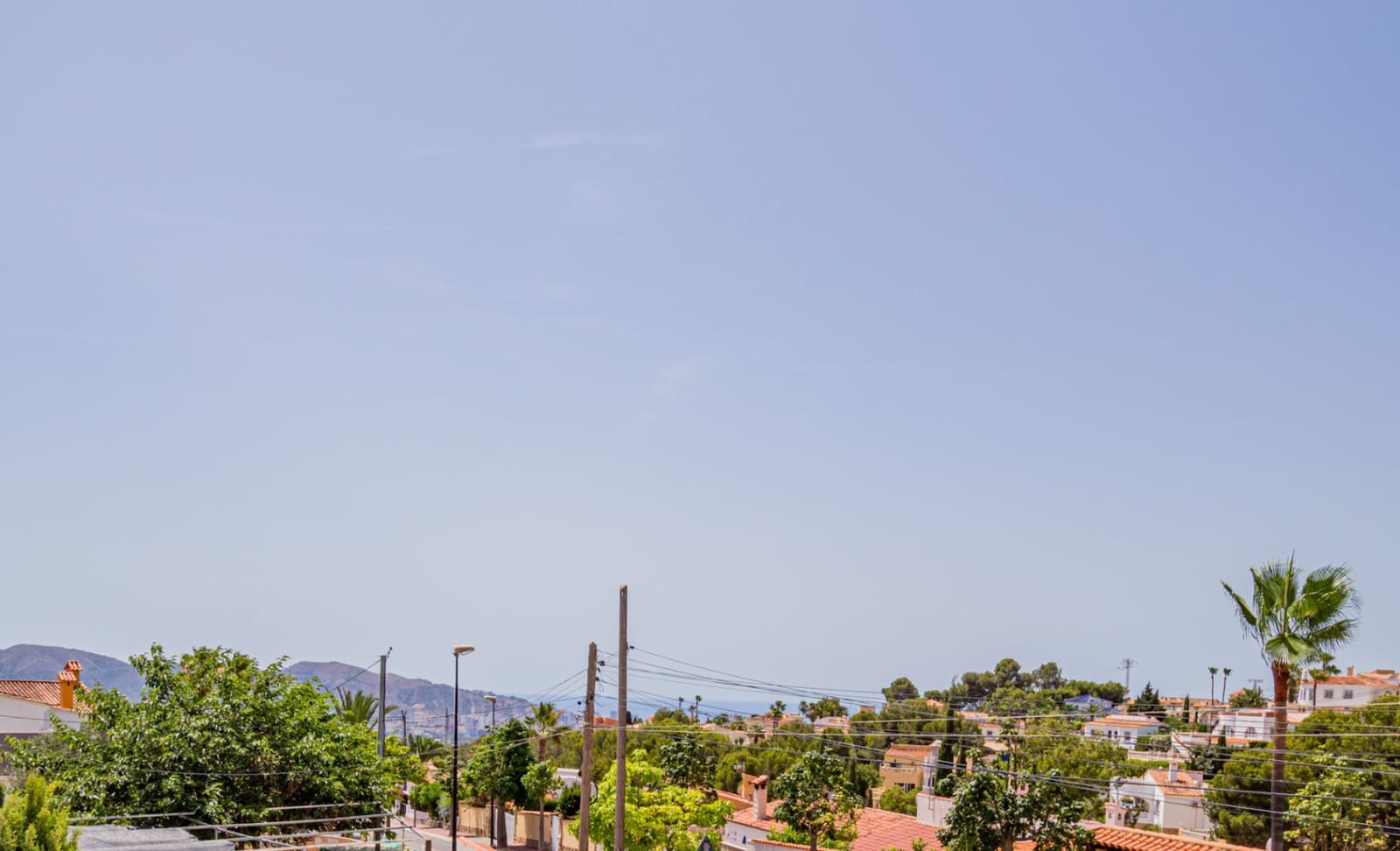 Chalet de 4 habitaciones en La Nucia en venta con garaje - 495.000 € (Ref: 10093808)