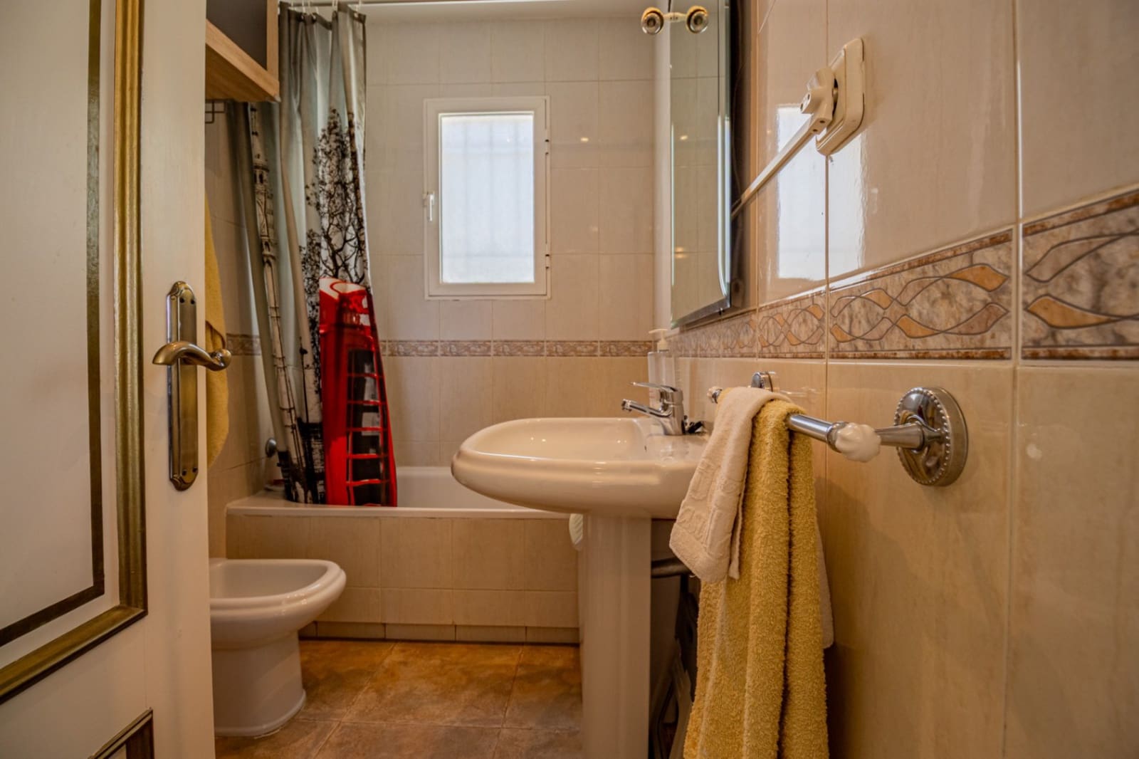 Chalet de 4 habitaciones en La Nucia en venta con garaje - 495.000 € (Ref: 10093808)