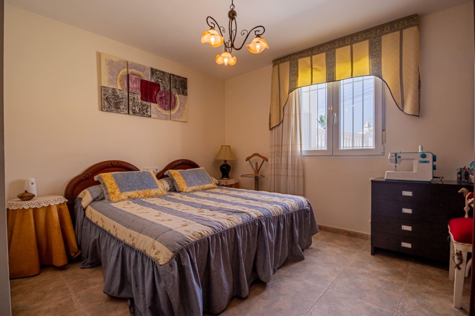 Chalet de 4 habitaciones en La Nucia en venta con garaje - 495.000 € (Ref: 10093808)