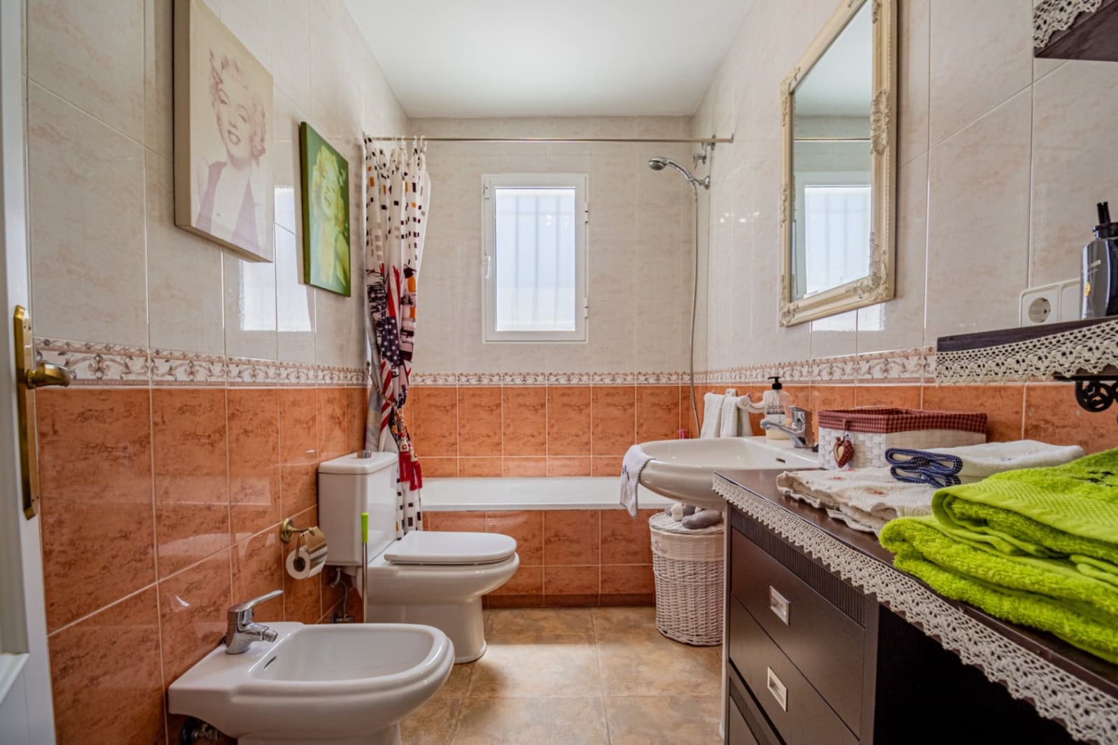 Chalet de 4 habitaciones en La Nucia en venta con garaje - 495.000 € (Ref: 10093808)