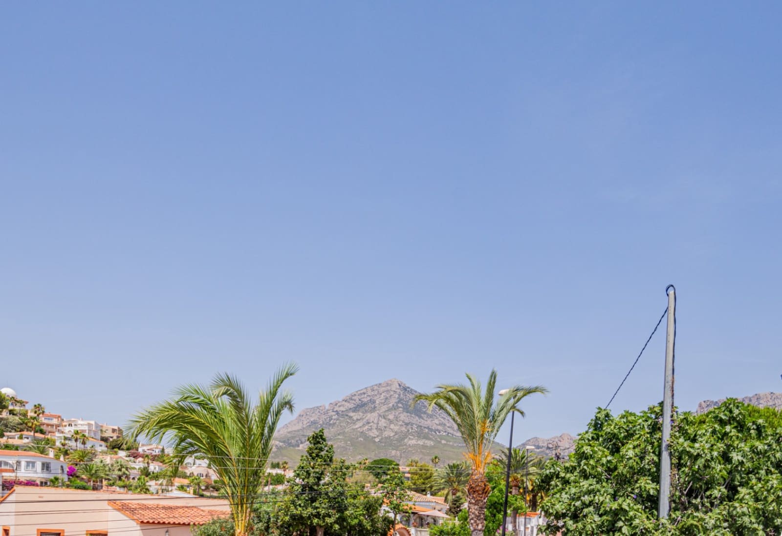 Chalet de 4 habitaciones en La Nucia en venta con garaje - 495.000 € (Ref: 10093808)