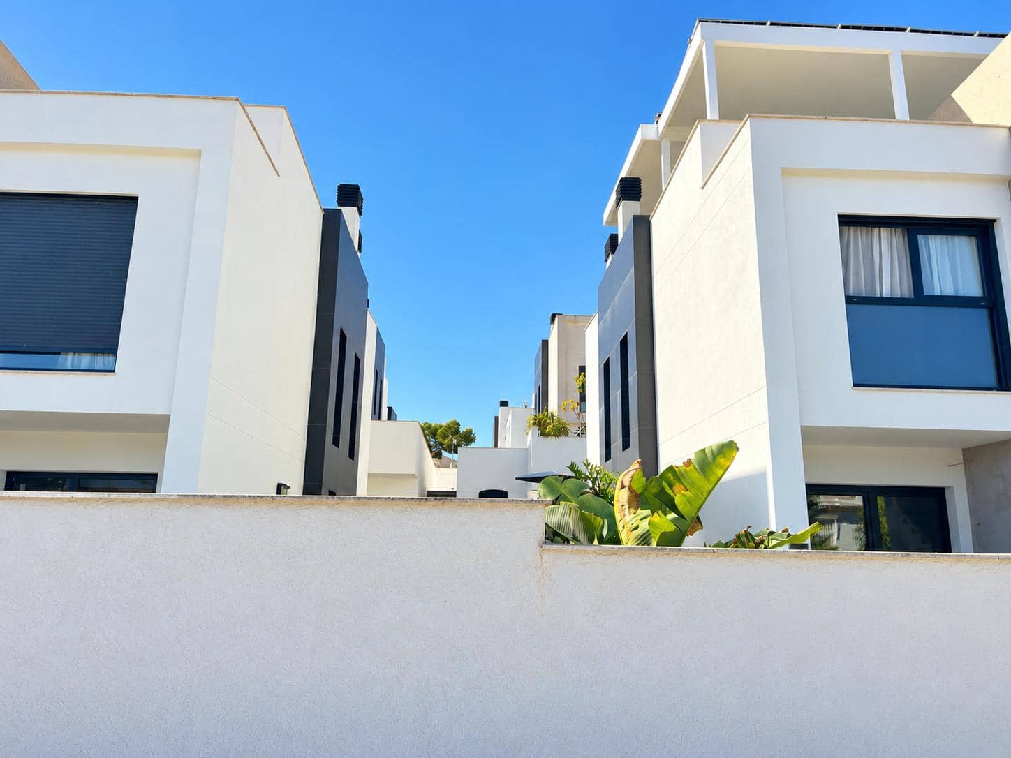 Bungalow de 3 habitaciones en Albir en venta con piscina garaje - 570.000 € (Ref: 10094646)