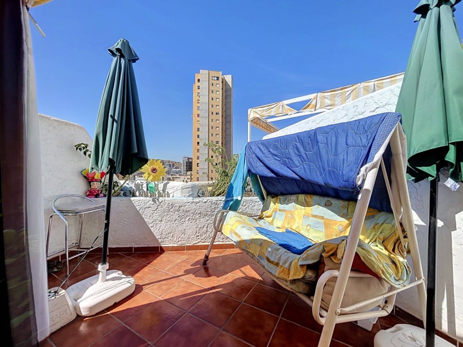 Apartamento de 1 habitación en Benidorm en venta con piscina garaje - 265.000 € (Ref: 10094975)