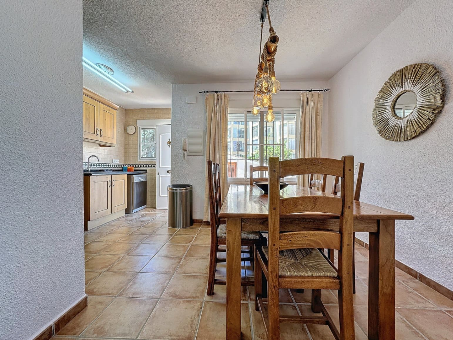 3 slaapkamer Villa te huur in Albir met zwembad garage - € 2.950 (Ref: 10095646)