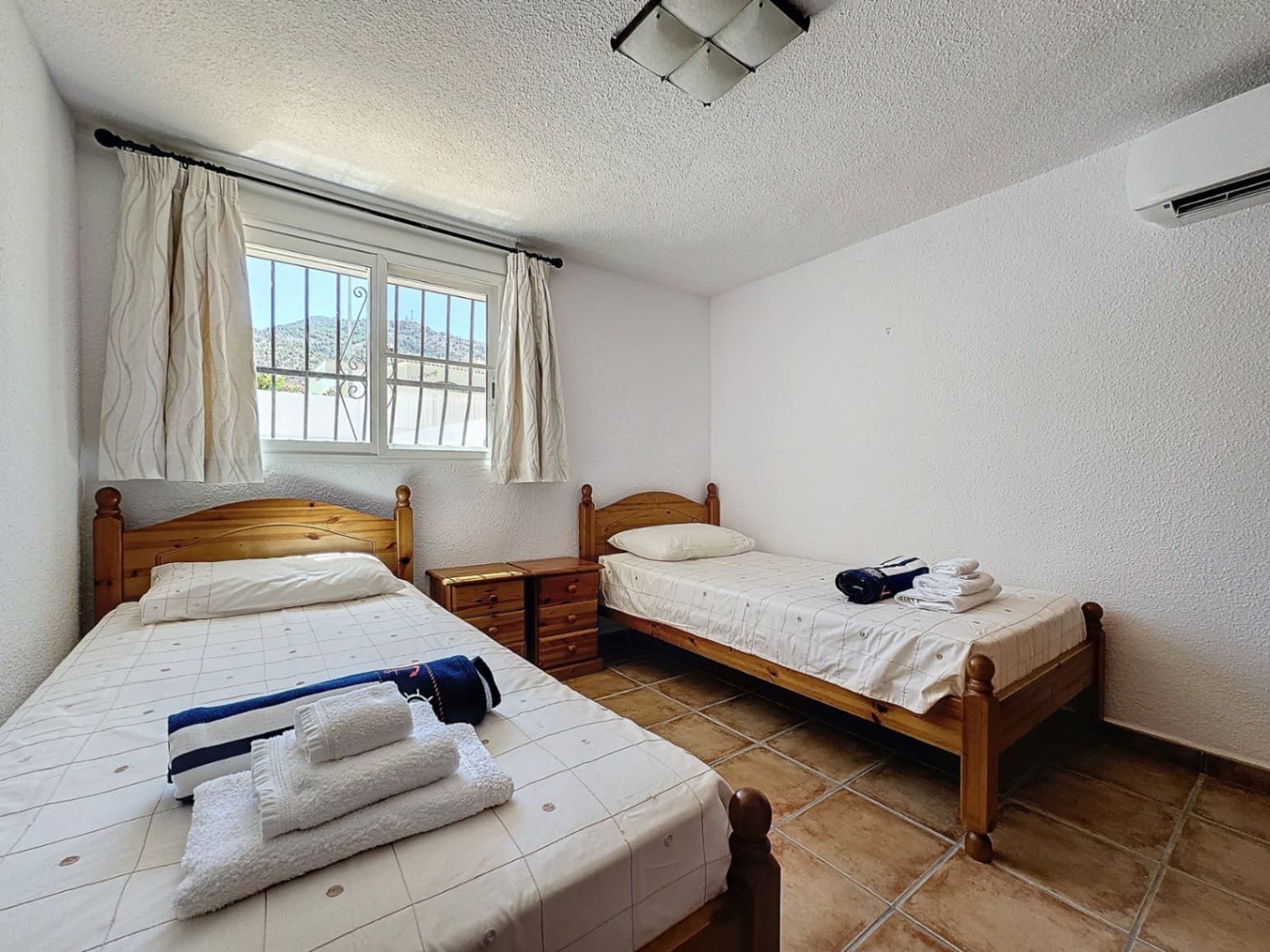 3 slaapkamer Villa te huur in Albir met zwembad garage - € 2.950 (Ref: 10095646)