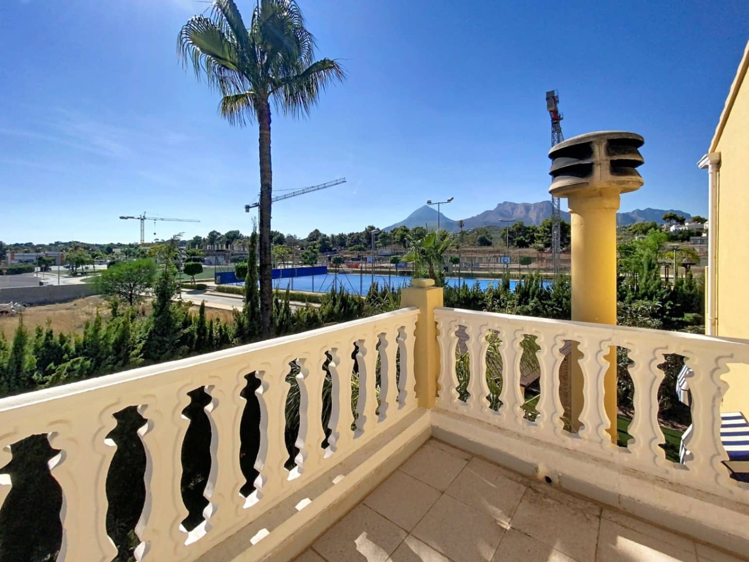2 sovrum Semi-fristående Villa till salu i La Nucia med pool garage - 395 000 € (Ref: 10106529)
